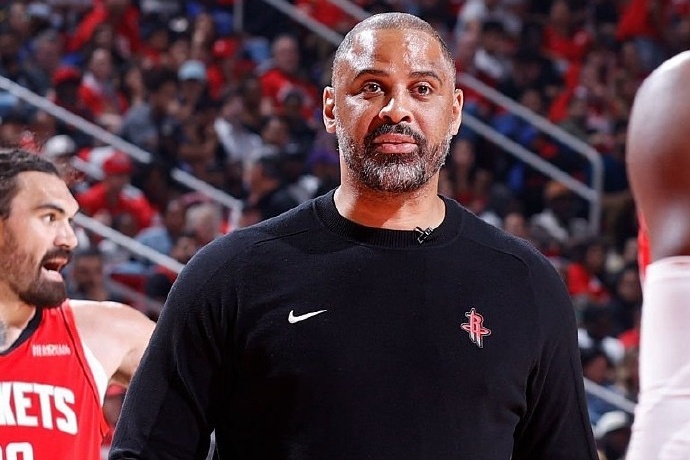 乌度卡与火箭达成八位数合同续约 成最高薪教练之一 乌度卡与火箭达成八位数合同续约 成最高薪教练之一